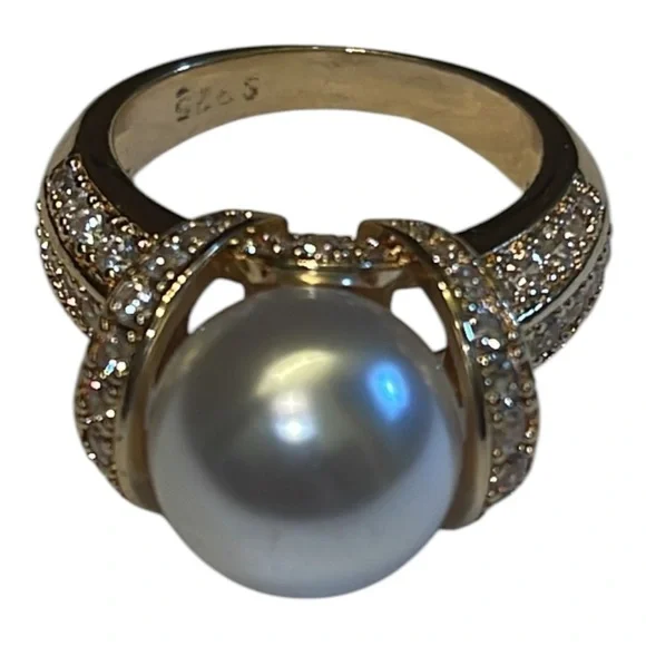 Sterling Silver Pearl & Crystal Statement Cocktail Ring 💍✨ - Picture 8 of 8
